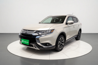 三菱 欧蓝德 2019款 2.0L 两驱畅享版 5座 国V