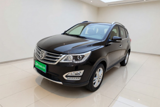宝骏560 2016款 1.8L 手动精英型
