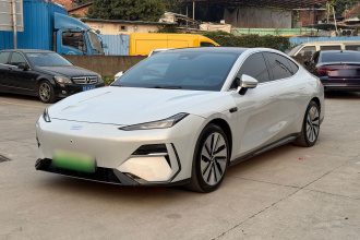 吉利银河 银河E8 2024款 665km 后驱星舰 远航版