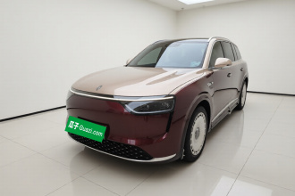 鸿蒙智行 问界M8 2025款 增程 Ultra版 53.4kWh 6座版 (192线激光雷达）