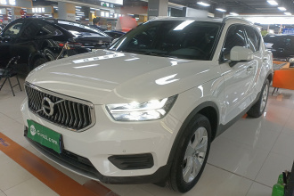 沃尔沃XC40 2021款 T3 智行时尚版