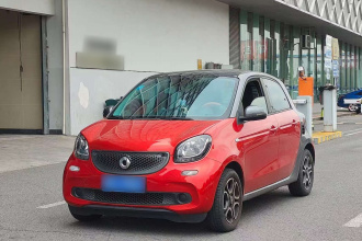 smart forfour 2016款 0.9T 66千瓦先锋版