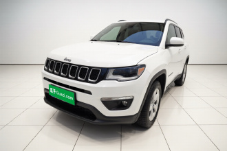 Jeep 指南者 2020款 220T 自动精英版
