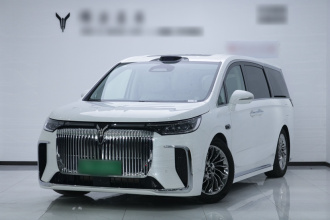 岚图汽车 岚图梦想家 2025款 PHEV 四驱旗舰乾崑版