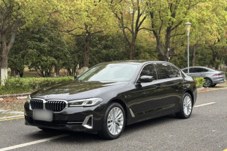 宝马5系 2022款 改款二 525Li 豪华套装