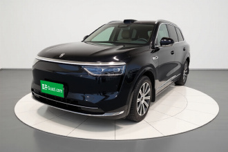 鸿蒙智行 问界M8 2025款 增程 Ultra版 53.4kWh 6座版