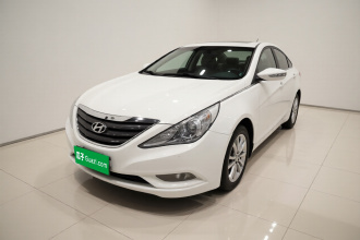 现代 索纳塔 2011款 2.0L 自动领先版