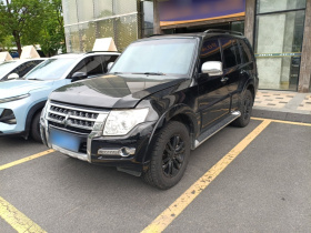 三菱 帕杰罗（平行进口） 