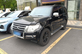 三菱 帕杰罗（平行进口） 