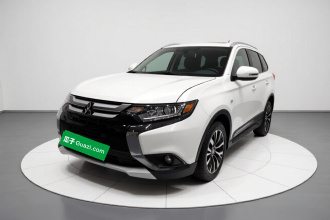 三菱 欧蓝德 2018款 2.0L 两驱荣耀版 5座