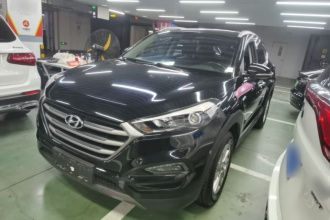 现代 途胜 2015款 1.6T 双离合两驱智能型
