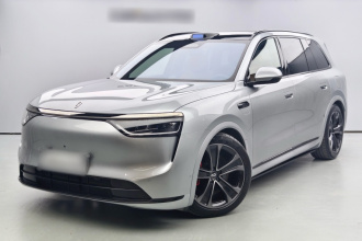 鸿蒙智行 问界M8 2025款 增程 Ultra版 53.4kWh 5座版 (192线激光雷达）