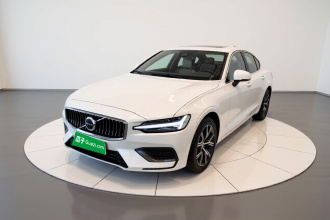 沃尔沃S60 2026款 B4 智逸豪华版