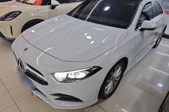 奔驰A级 2021款 A 200 L 运动轿车时尚型