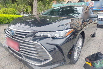 丰田 亚洲龙 2019款 双擎 2.5L XLE尊贵版 国VI