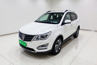 宝骏560 2015款 1.8L 手动豪华型
