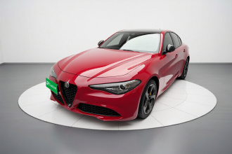 阿尔法·罗密欧 Giulia朱丽叶 2020款 2.0T 280HP 豪华版