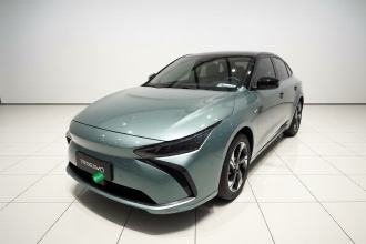 吉利几何G6 2022款 620 新趣型