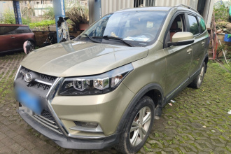 北汽幻速S3 2016款 S3L 1.5L 手动尊贵型