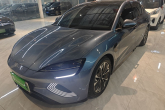 比亚迪 海豹 2022款 550km 标准续航后驱版精英型