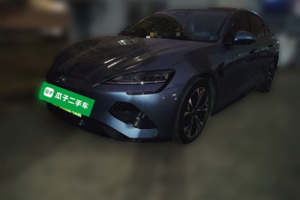 比亚迪 海豹 2022款 550km 标准续航后驱版尊贵型