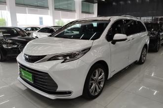 丰田 赛那SIENNA 2023款 2.5L混动 尊贵版