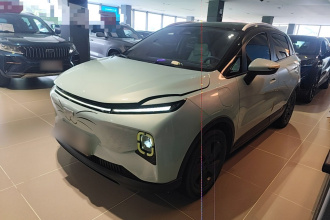 吉利几何E萤火虫 2023款 401KM 霹雳虎 5座