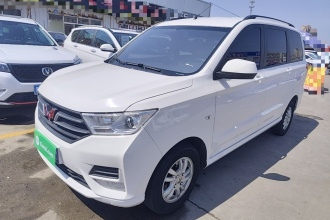五菱汽车 五菱宏光 2021款 改款 1.5L S舒适型 液压助力LAR