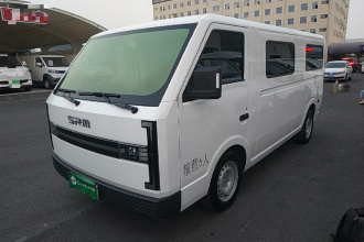SRM鑫源新能源E3L 2024款 标准型6座客车