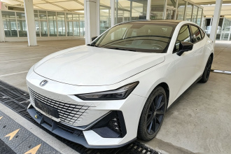长安UNI-V 2022款 1.5T 尊贵型