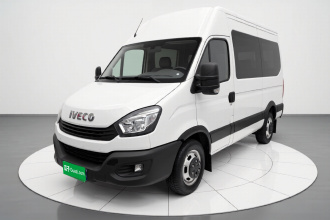 依维柯欧胜 2020款 2.3T 手动超瑞长轴短悬高顶国VI F1A