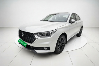 宝骏RC-6 2019款 1.5T CVT 24小时在线豪华型