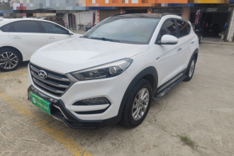 现代 途胜 2018款 1.6T 双离合两驱15周年特别版