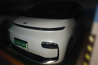吉利银河 翼真L380 2024款 140度 6座 四驱Ultra