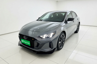 广汽传祺 影豹 2023款 270T DCT J16版