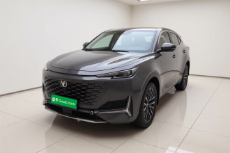 长安UNI-K 2023款 2.0T 两驱悦享型