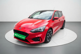 福特 福克斯 2020款 三厢 EcoBoost 180 自动ST Line