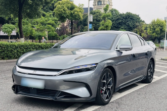 比亚迪 汉 2022款 EV 创世版 715KM前驱旗舰型