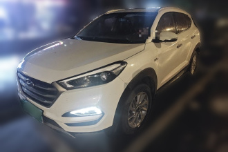 现代 途胜 2015款 1.6T 双离合两驱智能型