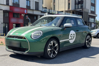 电动MINI COOPER 2024款 452km COOPER SE 1/65限定版