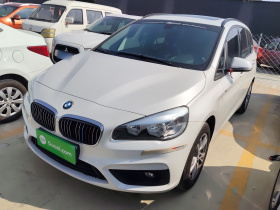 宝马2系多功能旅行车 2015款 218i 领先型