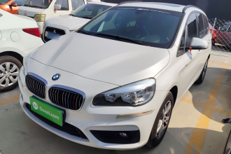 宝马2系多功能旅行车 2015款 218i 领先型
