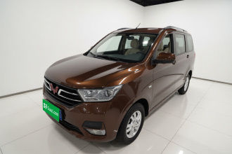 五菱汽车 五菱宏光 2021款 改款 1.5L S标准型 液压助力LAR