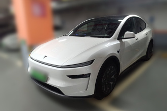 特斯拉 Model Y L 2025款 长续航全轮驱动版