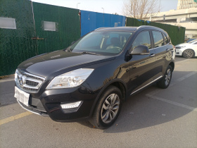 北京汽车 绅宝X65 2015款 2.0T 自动精英型