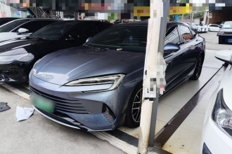 比亚迪 海豹 2024款 荣耀版 DM-i 1.5L 121km 尊贵型