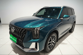 广汽传祺 传祺GS8 2022款 双擎系列 2.0TM 四驱尊贵版 （七座）