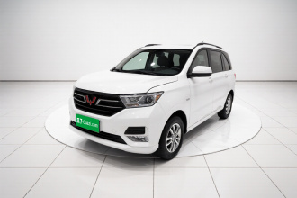 五菱汽车 五菱宏光 2021款 改款 1.5L S标准型 液压助力LAR