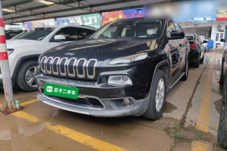 Jeep 自由光 2016款 2.4L 专业版