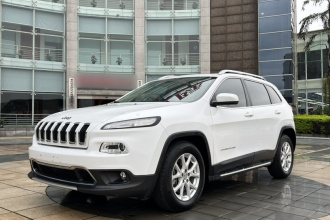 Jeep 自由光 2017款 2.0L 优越版